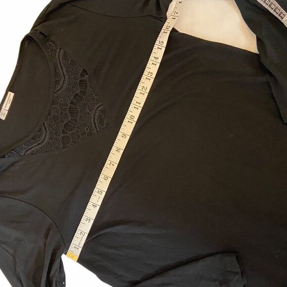 Black Long Sleeve Lightweight Lace Neckline Top M - Picture 7 of 8